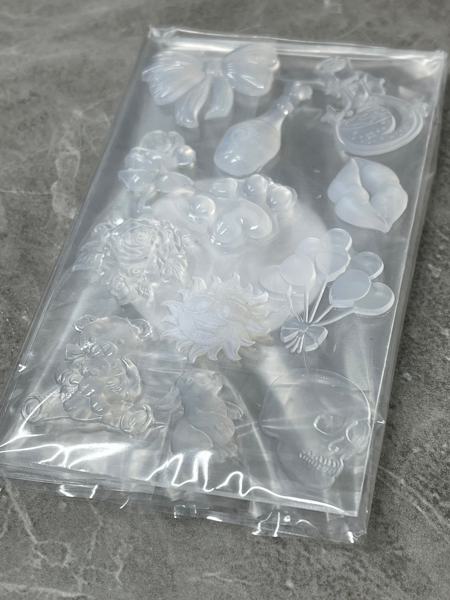 Set of 12 Tiny, Borderless, Silicone inlays