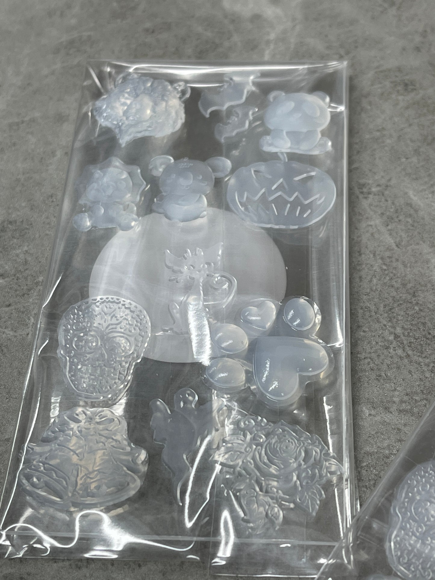 Set of 12 Tiny, Borderless, Silicone inlays