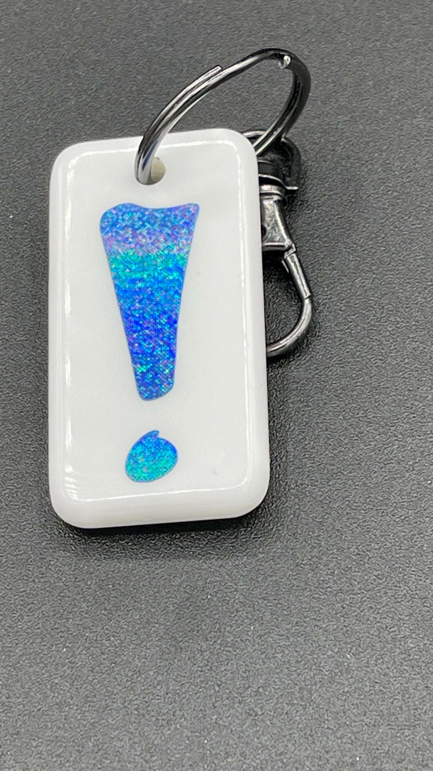 Holographic keyrings