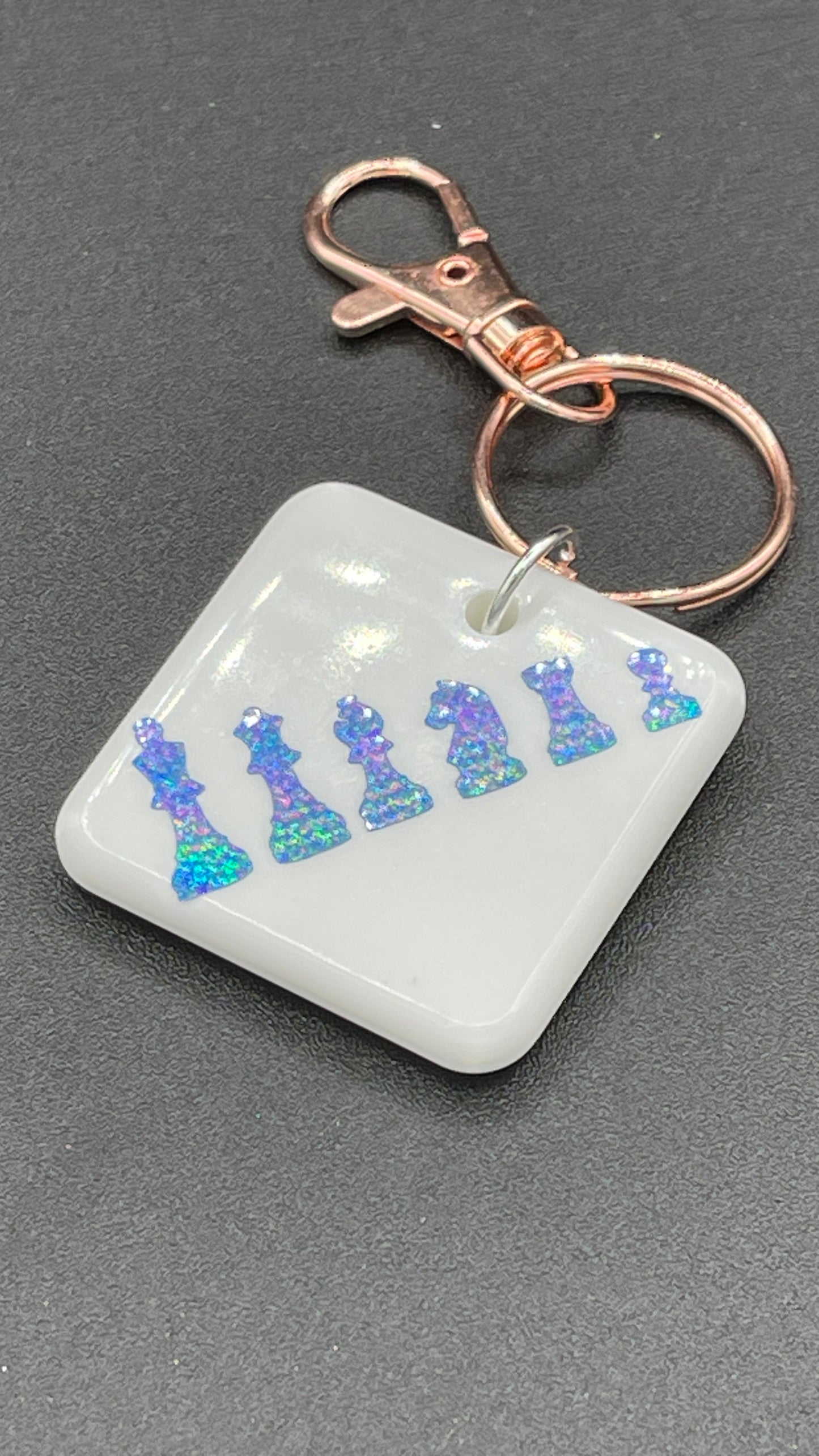 Holographic keyrings