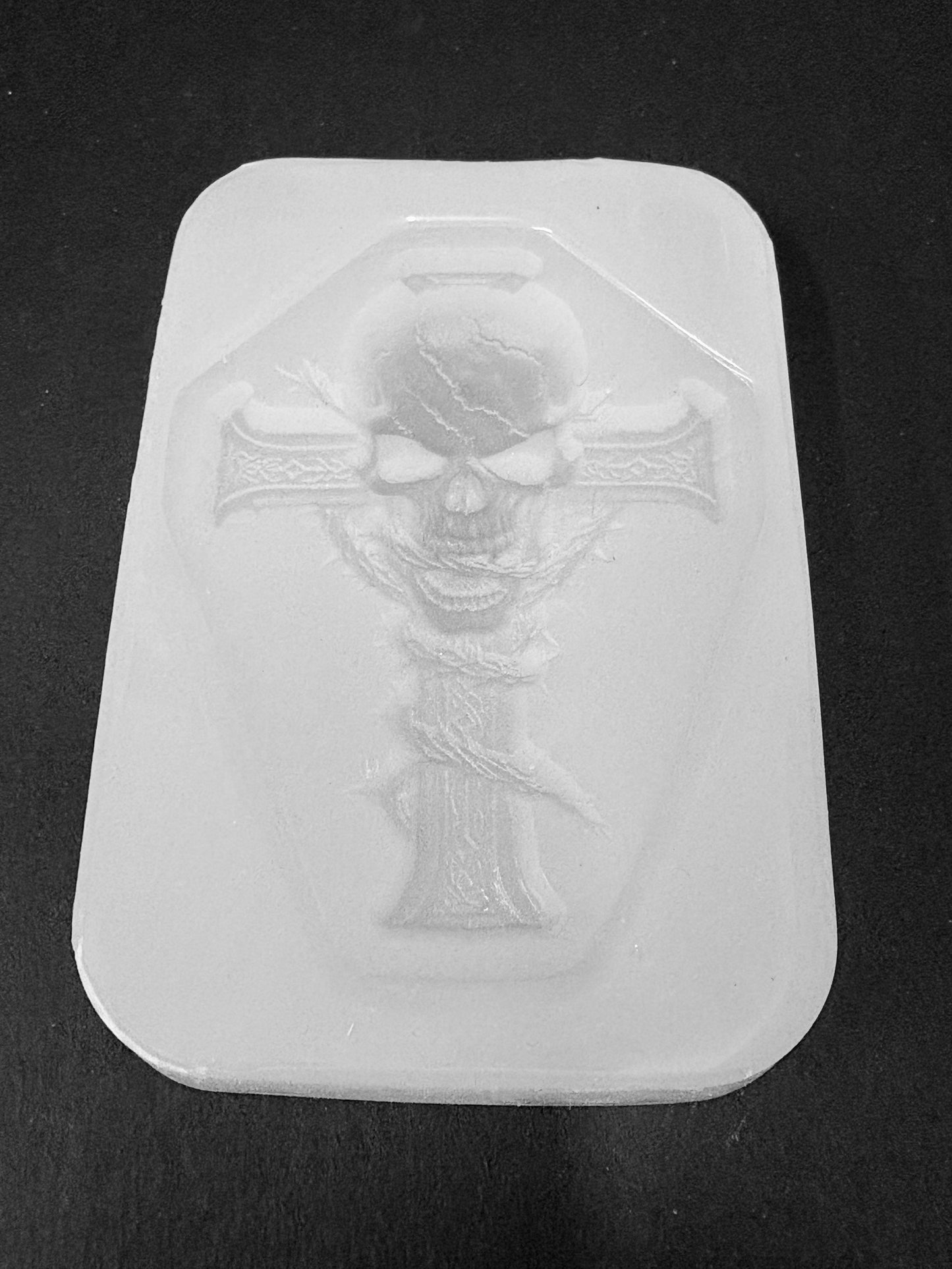 Cross and Skull Mould