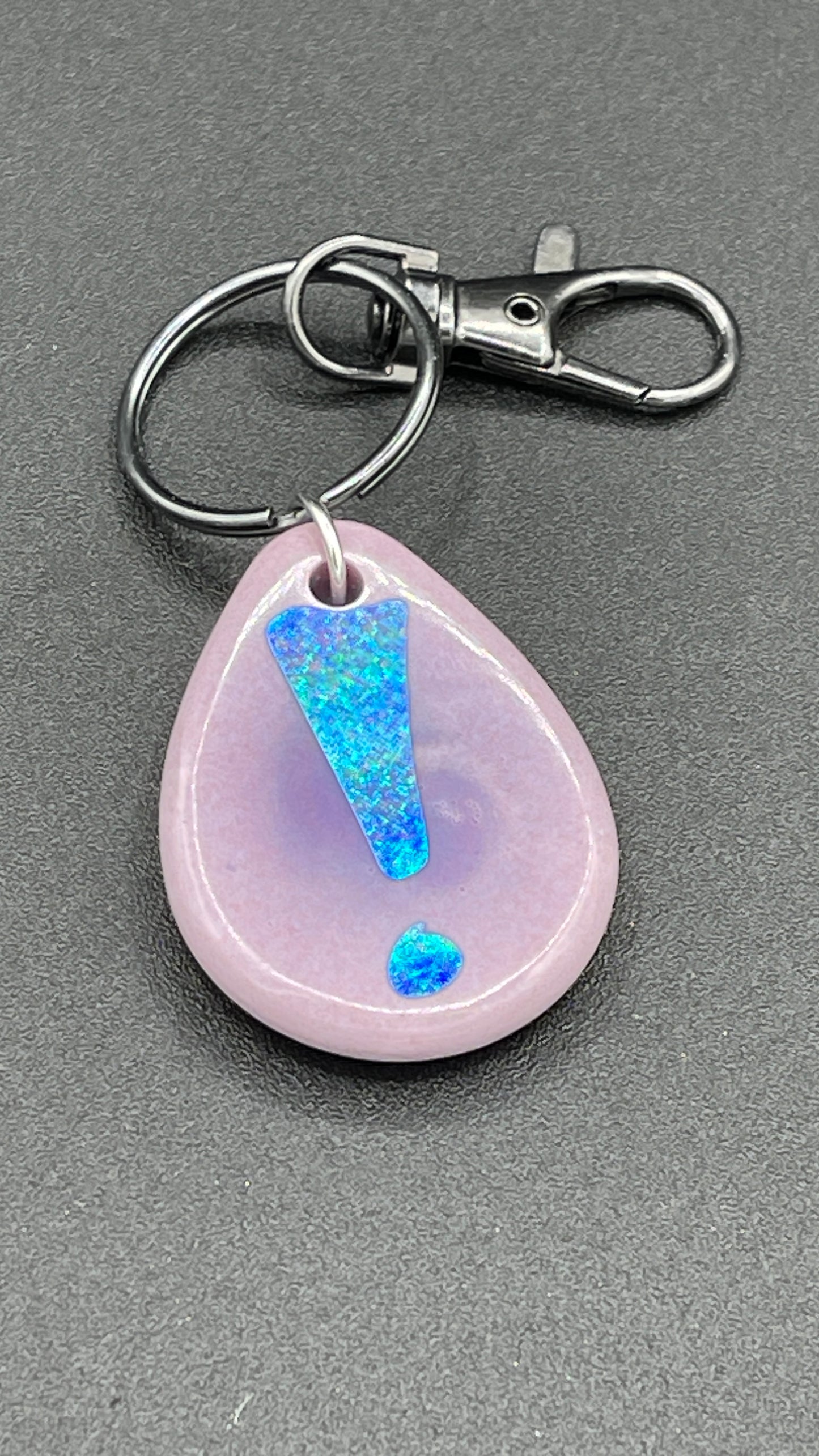 Holographic keyrings